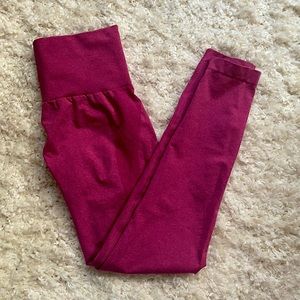 NVGTN pink contour legging